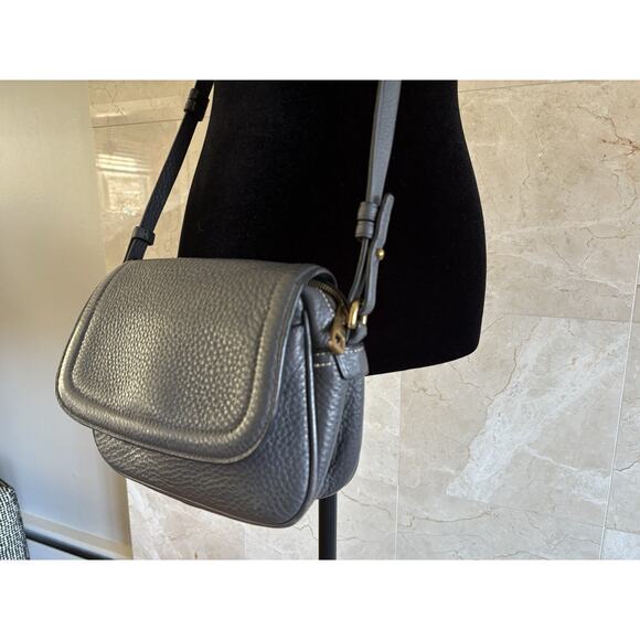 J.Crew Signet Flap Crossbody Bag – Minimalist Dark Grey Pebbled Italian Leather - Picture 4 of 12